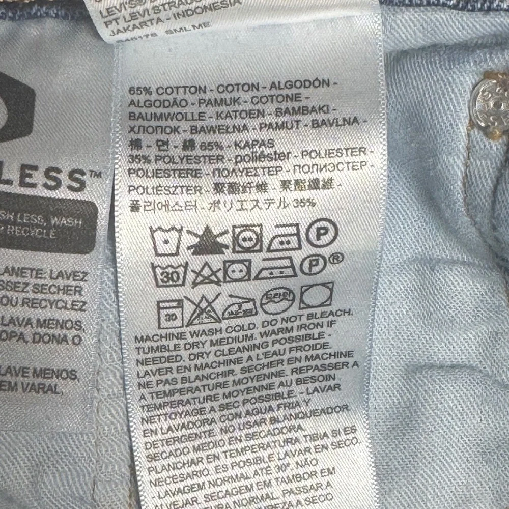 Levis levi 517